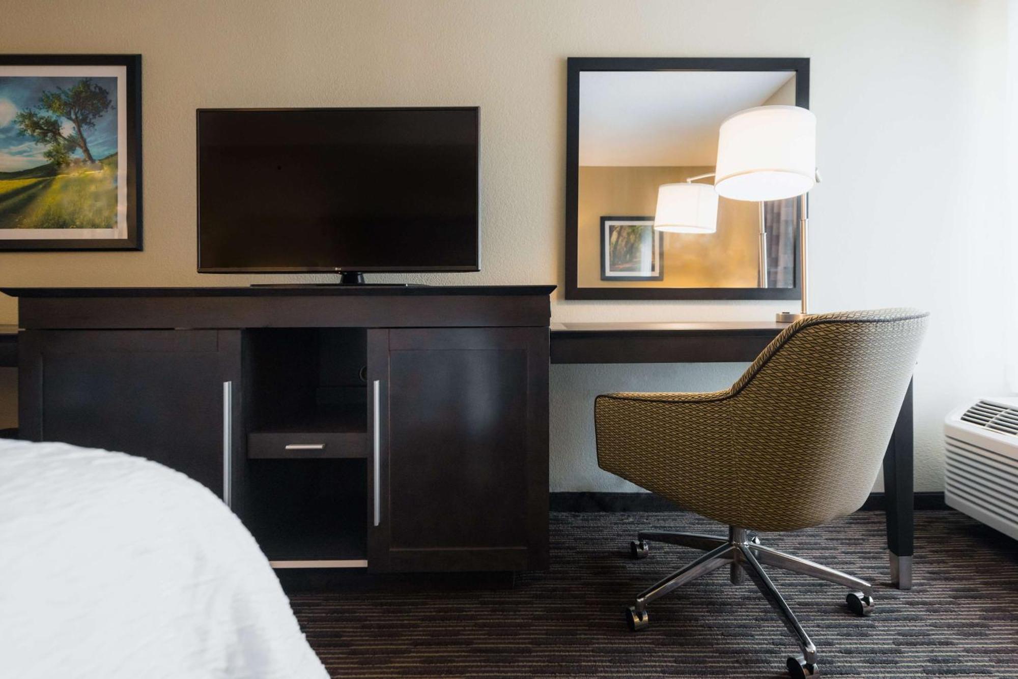 Hampton Inn Meridian Ngoại thất bức ảnh
